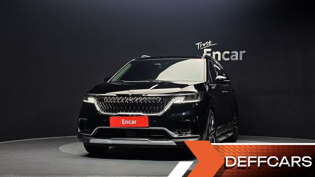 Kia CARNIVAL Gasoline 7-Seater Signature купить на сайте DeffCars