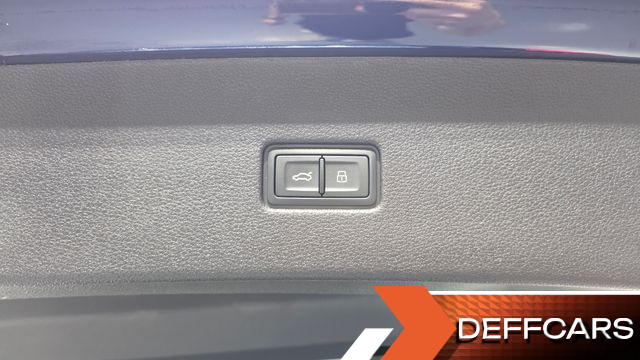 Audi Q8 55 TFSI Quattro Premium купить на сайте DeffCars