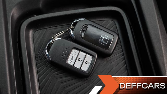 Honda CR-V 1.5 EX-L 2WD купить на сайте DeffCars
