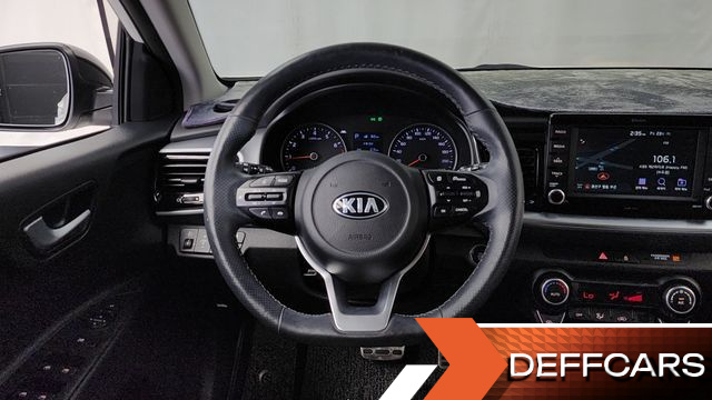 Kia STONIC 1.0 Turbo Prestige купить на сайте DeffCars
