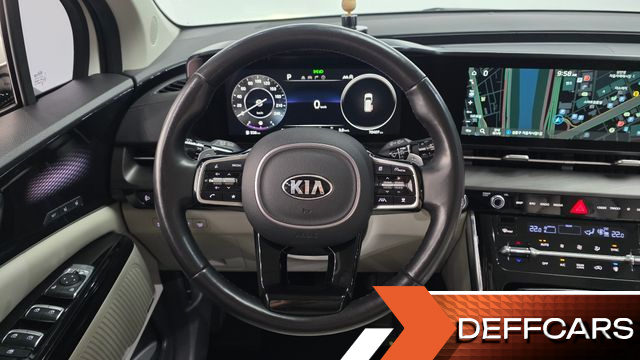 Kia CARNIVAL 9-Seater Signature купить на сайте DeffCars