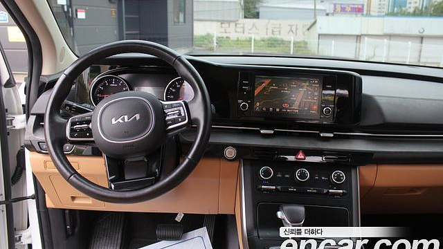 Kia CARNIVAL Gasoline 11-Seater Prestige купить на сайте DeffCars