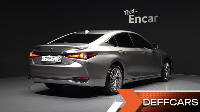 Lexus ES Executive купить на сайте DeffCars