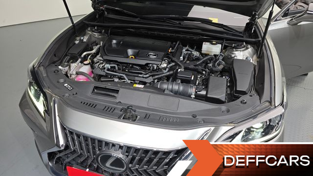 Lexus ES Luxury Plus купить на сайте DeffCars