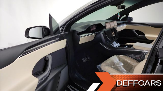 Tesla MODEL X Plaid купить на сайте DeffCars