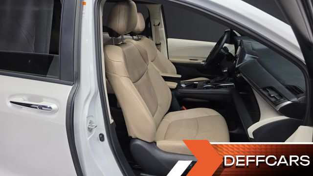 Toyota SIENNA 2.5 Hybrid 2WD купить на сайте DeffCars