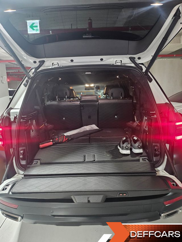 BMW X7 xDrive 40i Design Pure Excellence 7-Seater купить на сайте DeffCars