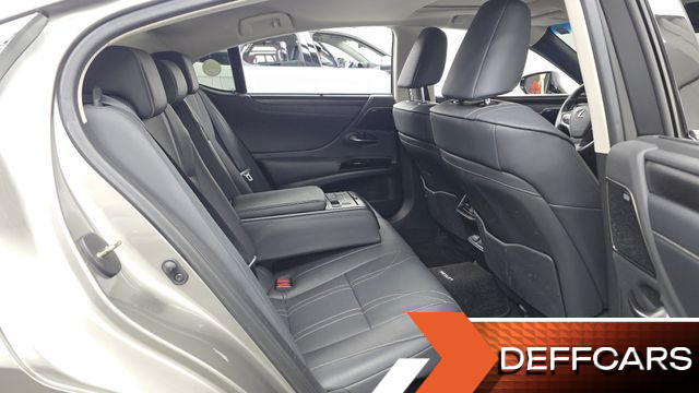 Lexus ES Executive купить на сайте DeffCars