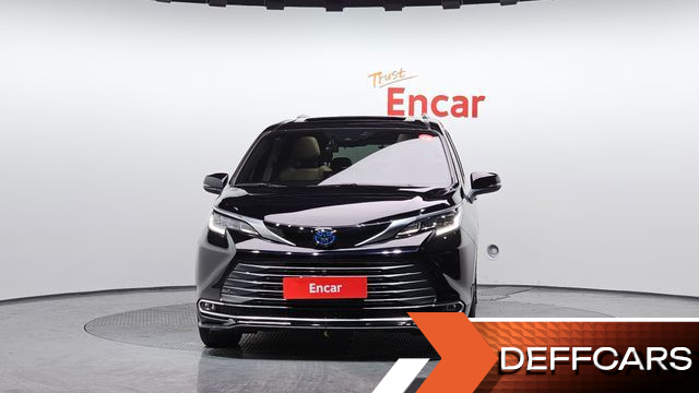Toyota SIENNA 2.5 Hybrid 2WD купить на сайте DeffCars