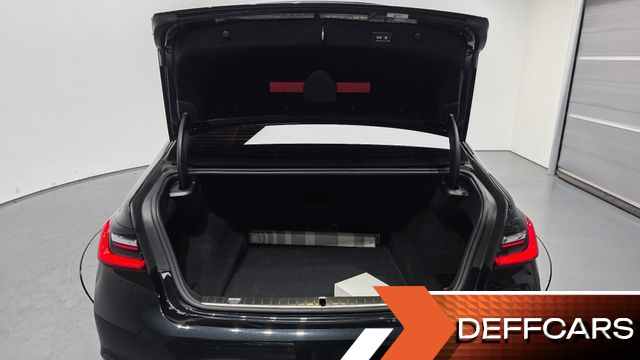 BMW 7-SERIES 730d xDrive Design Pure Excellence купить на сайте DeffCars
