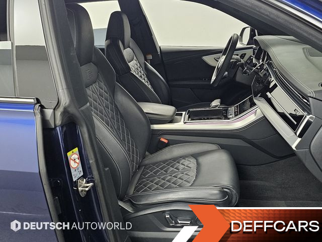 Audi Q8 55 TFSI Quattro Premium купить на сайте DeffCars