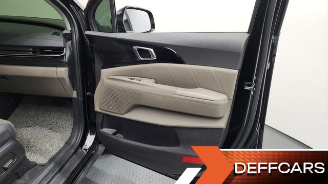 Kia CARNIVAL 9-Seater Signature купить на сайте DeffCars
