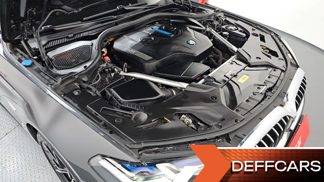 BMW 5-SERIES 530e M Sport купить на сайте DeffCars