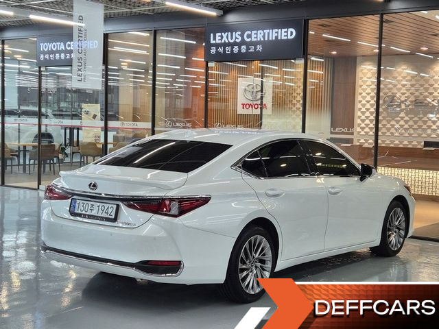 Lexus ES Luxury Plus купить на сайте DeffCars