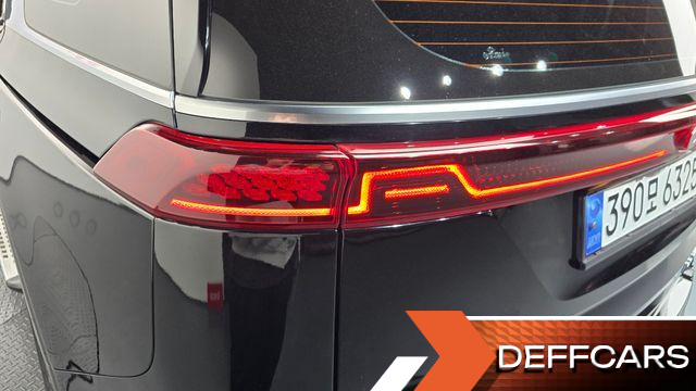 Kia CARNIVAL Gasoline 7-Seater Hi-Limousine Signature купить на сайте DeffCars