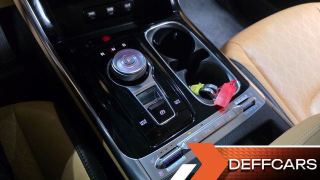 Kia CARNIVAL 9-Seater Noblesse купить на сайте DeffCars