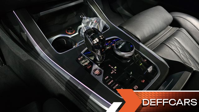 BMW X7 xDrive 30d Design Pure Excellent 6-Seater купить на сайте DeffCars