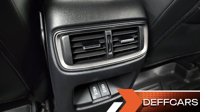 Honda CR-V 1.5 Touring 4WD купить на сайте DeffCars