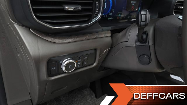 Ford EXPLORER 3.0 Platinum 4WD купить на сайте DeffCars