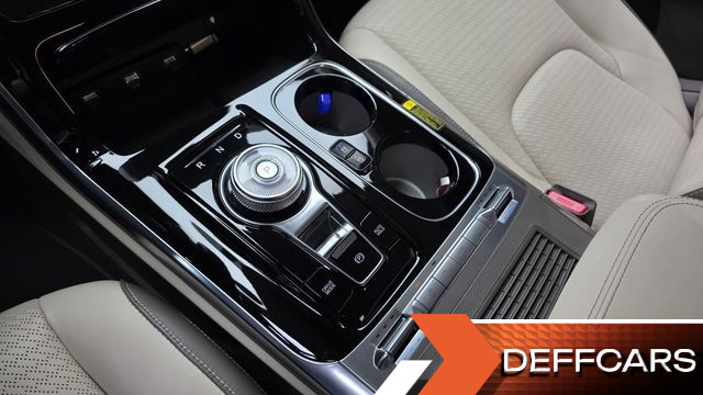 Kia CARNIVAL Gasoline 9-Seater Hi-Limousine Signature купить на сайте DeffCars