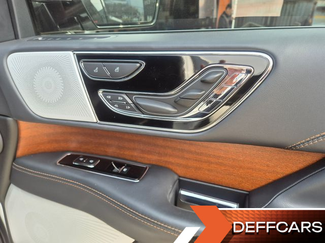 Lincoln NAVIGATOR 3.5L купить на сайте DeffCars
