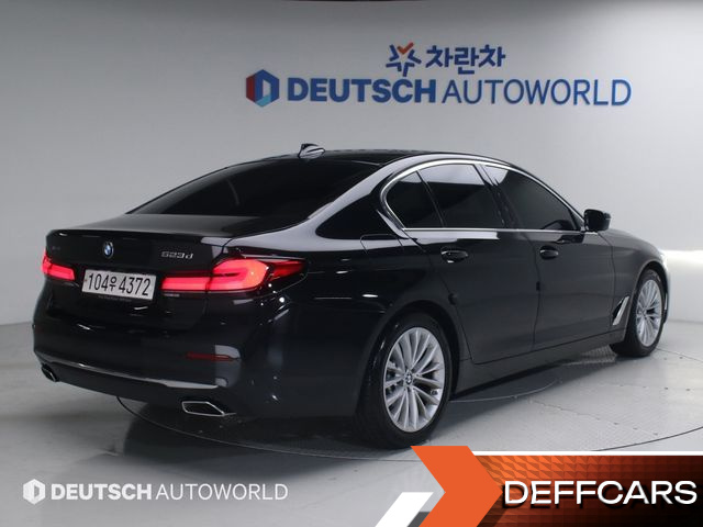 BMW 5-SERIES 523d xDrive Luxury купить на сайте DeffCars