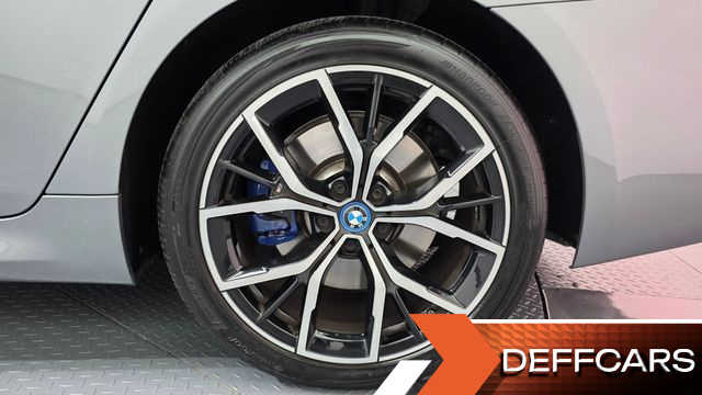 BMW 5-SERIES 530e M Sport купить на сайте DeffCars