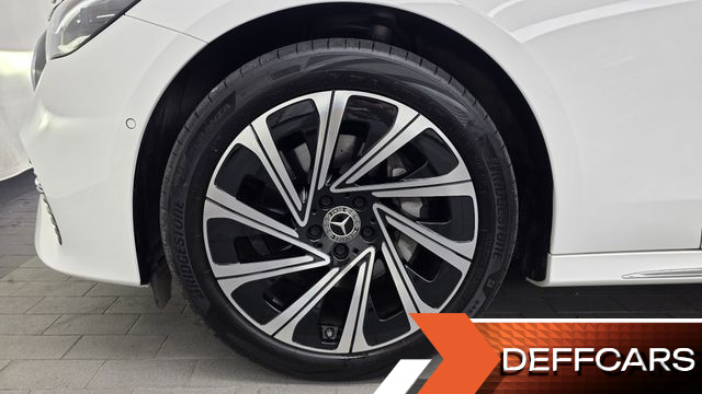 Mercedes E-CLASS E300 4MATIC Exclusive купить на сайте DeffCars