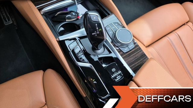 BMW 5-SERIES 520i M Sport купить на сайте DeffCars
