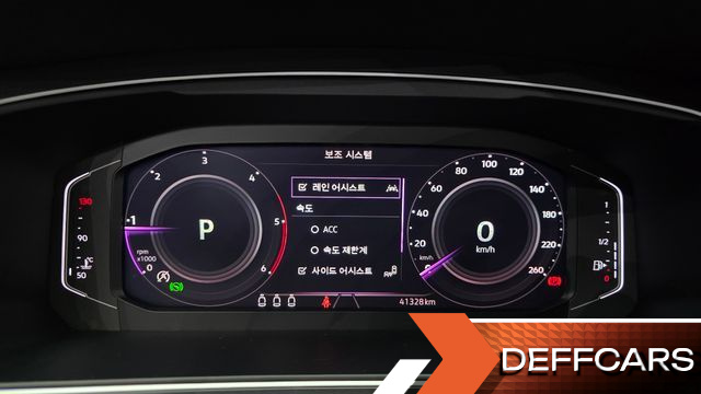 Volkswagen TIGUAN 2.0 TDI Premium купить на сайте DeffCars