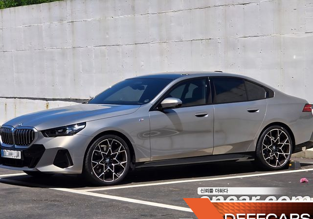 BMW 5-SERIES 530i xDrive M Sport купить на сайте DeffCars