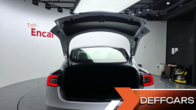 Tesla MODEL 3 RWD купить на сайте DeffCars