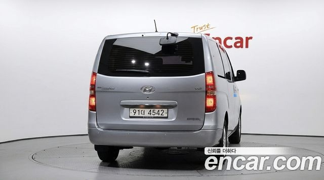 Hyundai STAREX Van 5-Seater Modern купить на сайте DeffCars