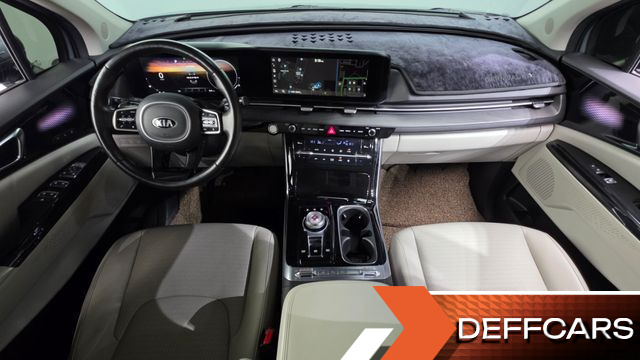 Kia CARNIVAL Gasoline 9-Seater Signature купить на сайте DeffCars