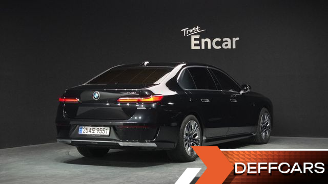 BMW 7-SERIES 740i sDrive Design Pure Excellence купить на сайте DeffCars