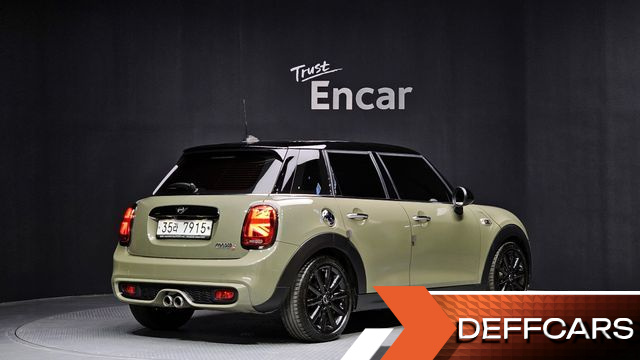 Mini COOPER 5Door Standard 3rd купить на сайте DeffCars