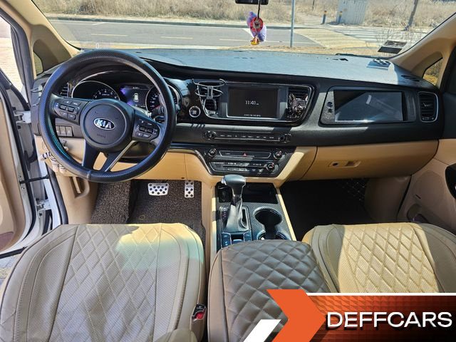 Kia CARNIVAL Gasoline 9-Seater Noblesse Special купить на сайте DeffCars