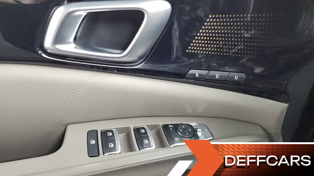 Kia CARNIVAL 9-Seater Signature купить на сайте DeffCars