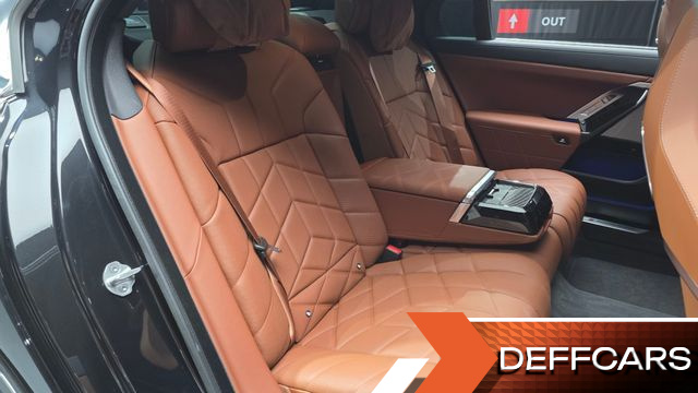 BMW 7-SERIES 740d xDrive M Sport купить на сайте DeffCars