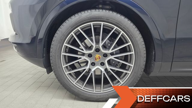 Porsche CAYENNE 3.0 купить на сайте DeffCars