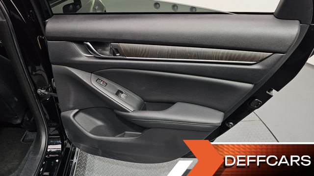Honda ACCORD 2.0 Hybrid Touring купить на сайте DeffCars