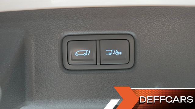 Hyundai STARIA 4WD Lounge 9-Seater Prestige купить на сайте DeffCars