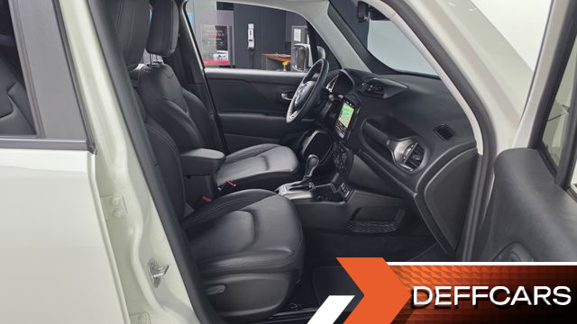 Jeep RENEGADE 1.3 Limited купить на сайте DeffCars