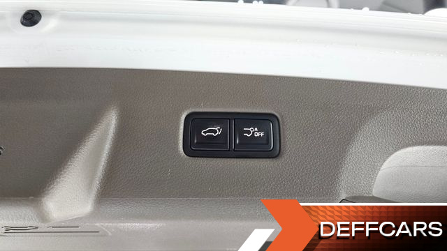 Kia CARNIVAL Gasoline 9-Seater Hi-Limousine Signature купить на сайте DeffCars