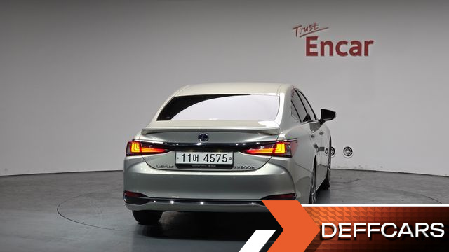 Lexus ES Supreme купить на сайте DeffCars