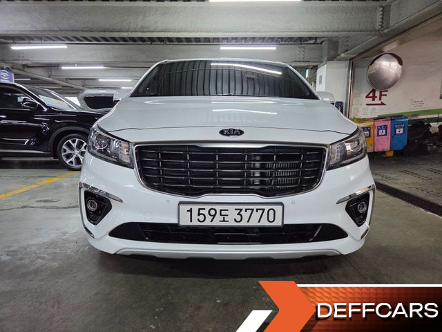 Kia CARNIVAL 9-Seater Prstige купить на сайте DeffCars