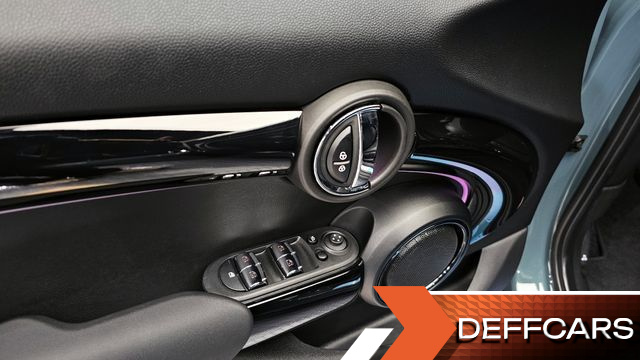 Mini COOPER 5Door Multitione Edition 3rd купить на сайте DeffCars