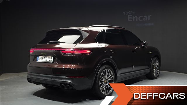 Porsche CAYENNE 3.0 E-HYBRID PLATINUM EDITION купить на сайте DeffCars