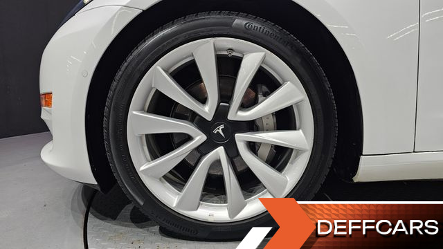 Tesla MODEL 3 Long Range AWD купить на сайте DeffCars