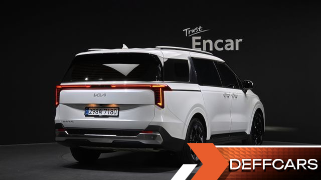 Kia CARNIVAL Gasoline 9-Seater Signature купить на сайте DeffCars
